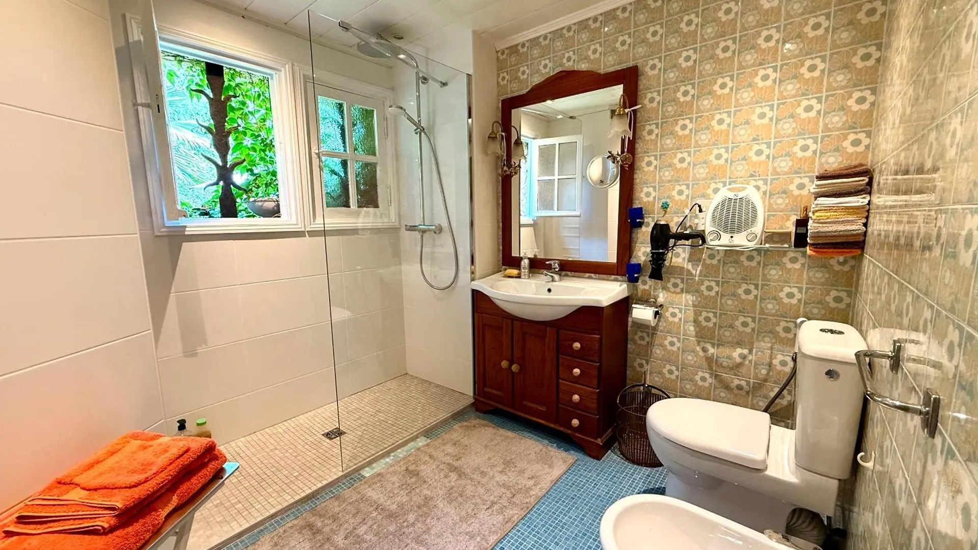 Abeille Bed & Breakfast Vence 0*,  France